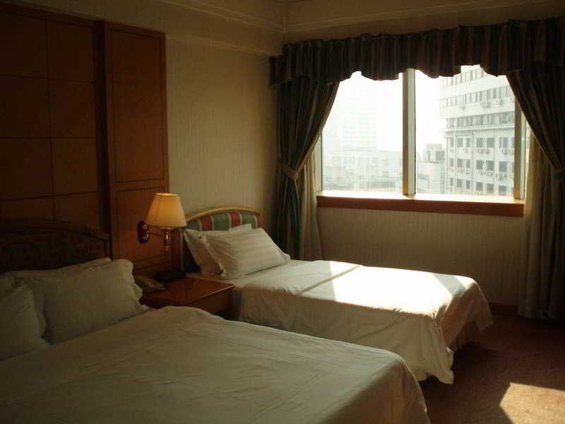 Gardford International Hotel Guangzhou Exteriör bild