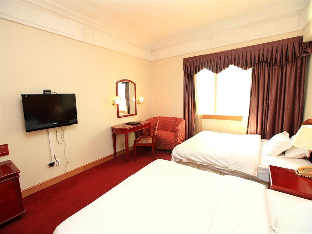 Gardford International Hotel Guangzhou Exteriör bild